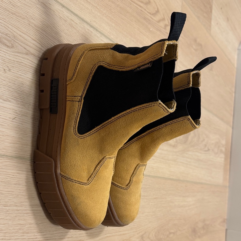 Puma Women's Tan Ankle Boots